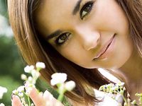 Beautiful Japanese teen Maria casually exposes her upskirt panties